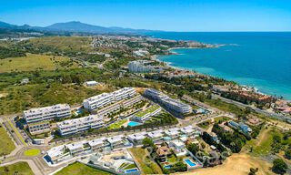 ¡Última 2 villas! Villa de nueva construcción energéticamente eficiente en venta con vistas al mar a las afueras del centro de Estepona 64786 