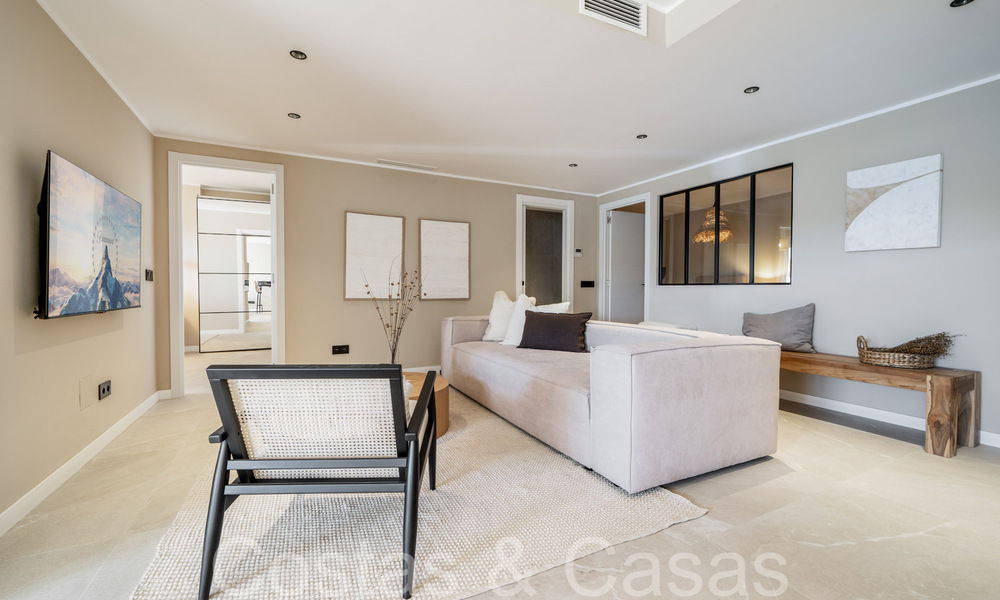 Elegante apartamento renovado en venta en una comunidad cerrada en Nueva Andalucía, Marbella 65411