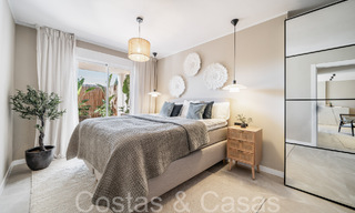 Elegante apartamento renovado en venta en una comunidad cerrada en Nueva Andalucía, Marbella 65417 