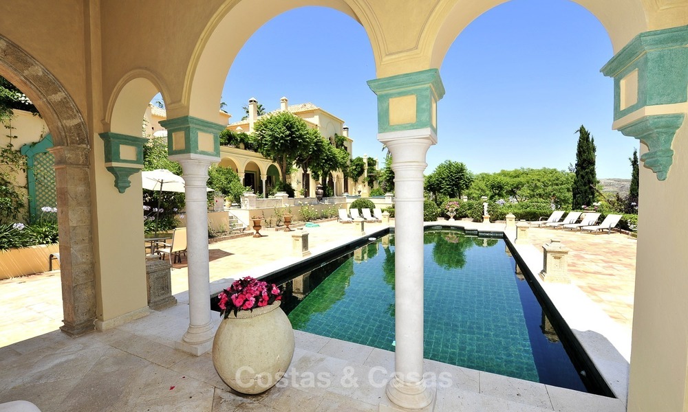 Villa – Propiedad en el interior en venta, entre Marbella y Estepona 914
