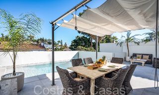 Lista para entrar a vivir, villa moderna de calidad en venta cerca de los campos de golf en Nueva Andalucía, Marbella 65241 