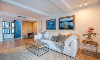 Lista para entrar a vivir, villa moderna de calidad en venta cerca de los campos de golf en Nueva Andalucía, Marbella 65248 