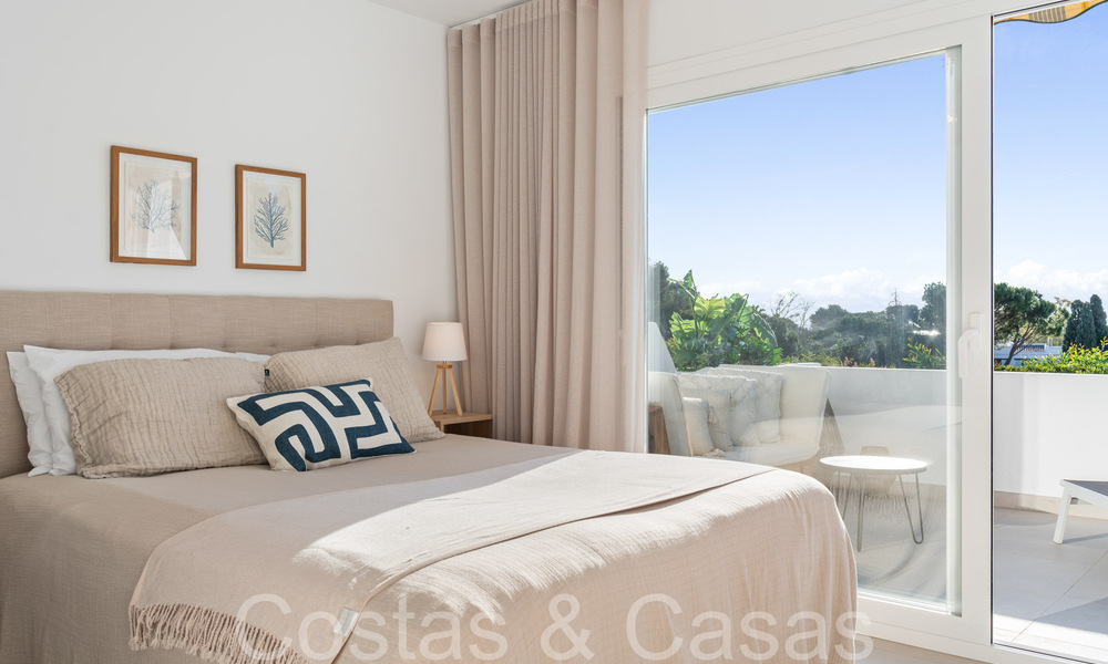 Casa adosada recientemente renovada en un complejo cerrado en venta, junto al campo de golf en Nueva Andalucía, Marbella 65215