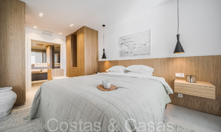 Lujoso apartamento en venta con acogedora terraza, piscina privada y vistas al mar en Nueva Andalucía, Marbella 65188 