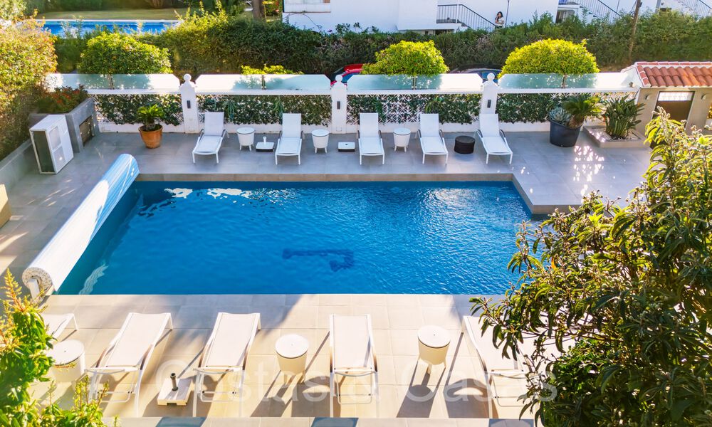 Amplia y contemporánea villa de lujo en venta en una popular zona residencial en Nueva Andalucía, Marbella 65004