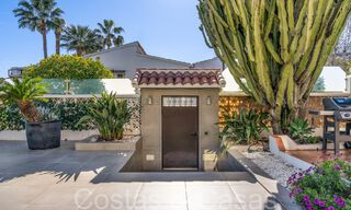 Amplia y contemporánea villa de lujo en venta en una popular zona residencial en Nueva Andalucía, Marbella 65006 