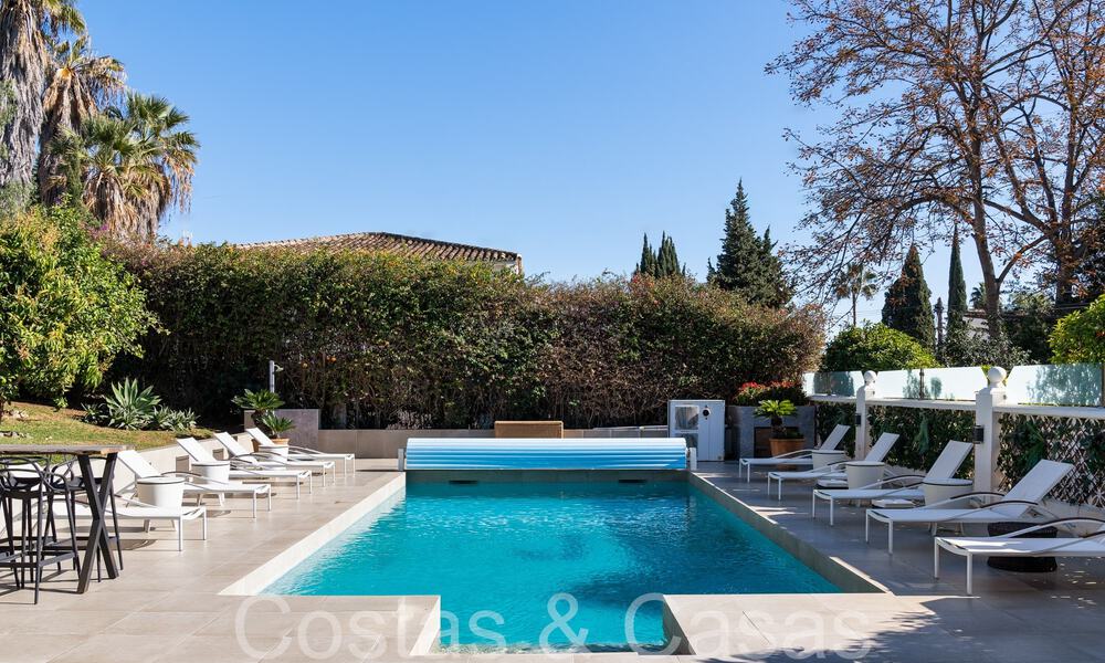 Amplia y contemporánea villa de lujo en venta en una popular zona residencial en Nueva Andalucía, Marbella 65008