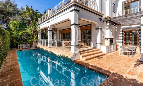 Villa de lujo tradicional española en venta a poca distancia de la playa en el centro de Marbella 65434