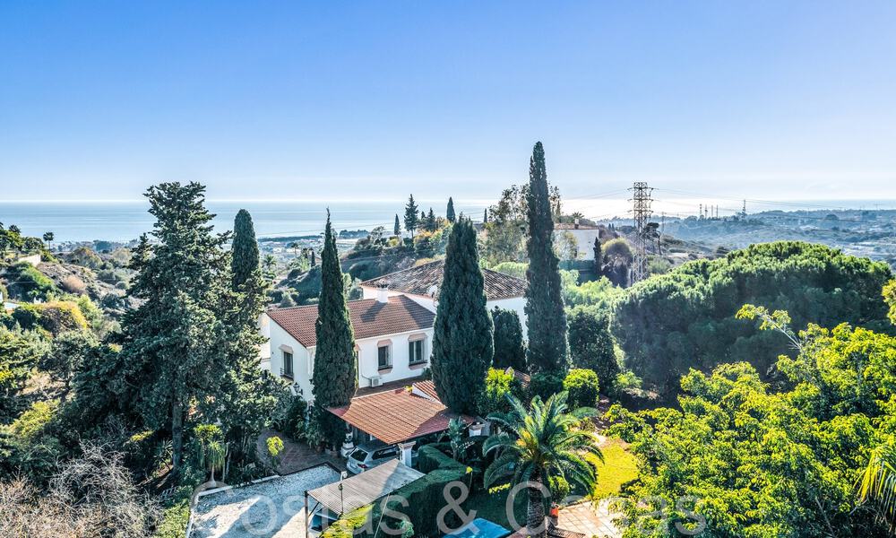 Villa rústica en venta en una amplia parcela en la Nueva Milla de Oro entre Marbella y Estepona 65594