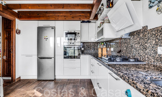 Villa rústica en venta en una amplia parcela en la Nueva Milla de Oro entre Marbella y Estepona 65608 