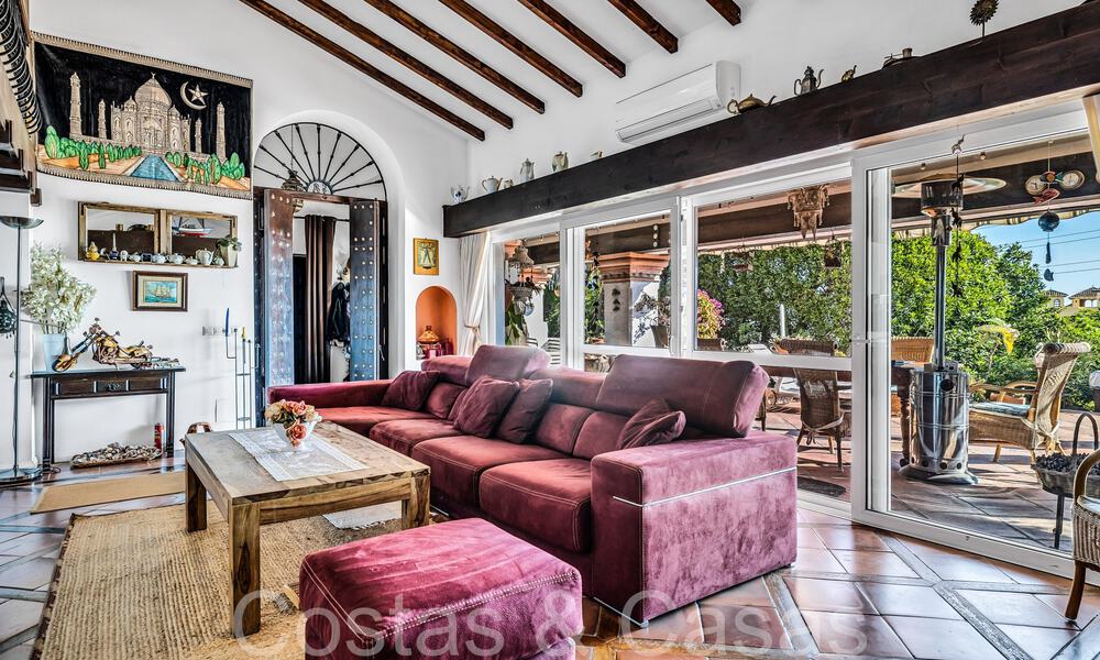 Villa rústica en venta en una amplia parcela en la Nueva Milla de Oro entre Marbella y Estepona 65626