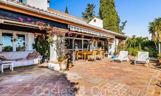 Villa rústica en venta en una amplia parcela en la Nueva Milla de Oro entre Marbella y Estepona 65631 