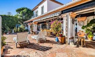 Villa rústica en venta en una amplia parcela en la Nueva Milla de Oro entre Marbella y Estepona 65633 