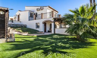Villa andaluza en venta en un entorno de golf, a pocos minutos del centro de Estepona 65676 
