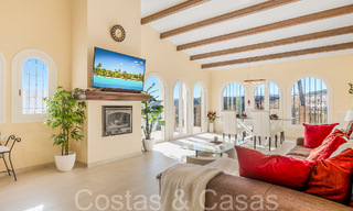 Villa andaluza en venta en un entorno de golf, a pocos minutos del centro de Estepona 65682 