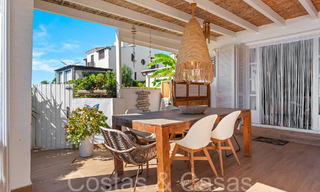 Moderna casa en venta con impresionantes vistas al mar en un complejo en primera línea de playa cerca de Estepona 65391 