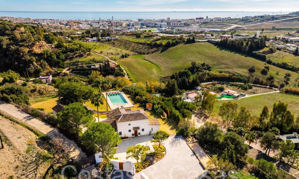 Finca de lujo andaluza con alojamiento de invitados y sublimes vistas al mar en venta en las colinas de Estepona 65104