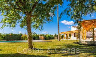 Finca de lujo andaluza con alojamiento de invitados y sublimes vistas al mar en venta en las colinas de Estepona 65128 