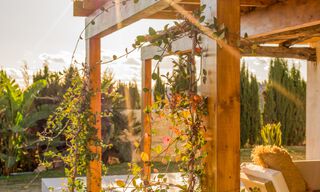 Finca de lujo andaluza con alojamiento de invitados y sublimes vistas al mar en venta en las colinas de Estepona 65132 