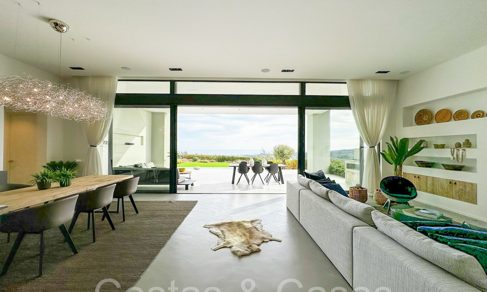 Villa arquitectónica de lujo con vistas panorámicas al mar en venta en Marbella - Benahavis 65472