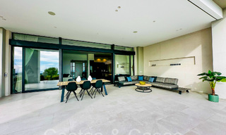 Villa arquitectónica de lujo con vistas panorámicas al mar en venta en Marbella - Benahavis 65480 