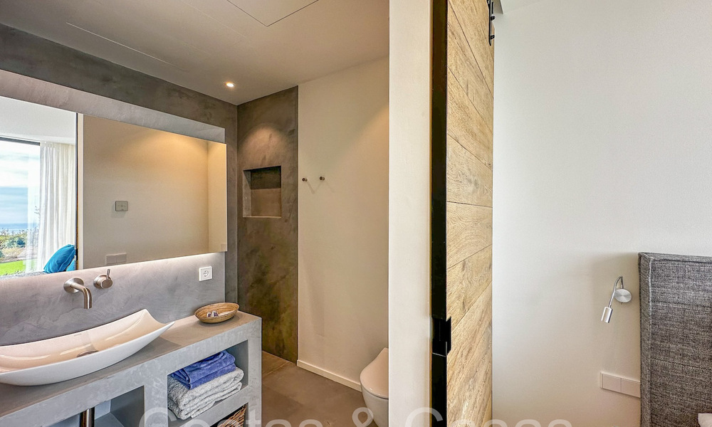 Villa arquitectónica de lujo con vistas panorámicas al mar en venta en Marbella - Benahavis 65506