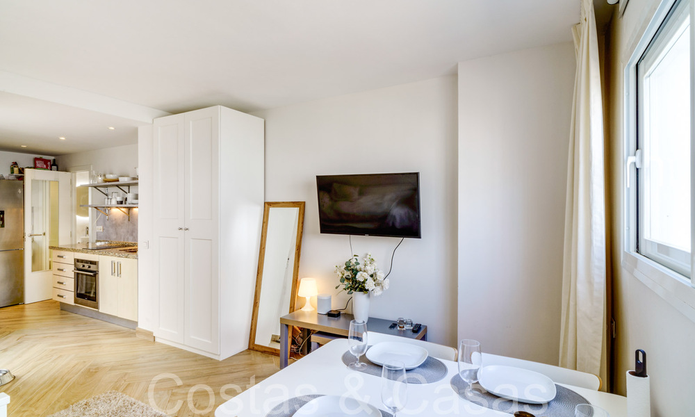 Moderna casa adosada reformada en venta en la Nueva Milla de Oro entre Marbella y Estepona 65725