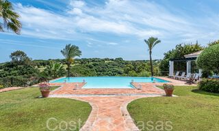 Impresionante finca de lujo en venta en medio de los campos de golf de Sotogrande, Costa del Sol 65175 