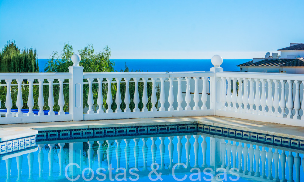 Casa contemporánea renovada con hermosas vistas al mar en venta en Riviera del Sol, Mijas, Costa del Sol 65846