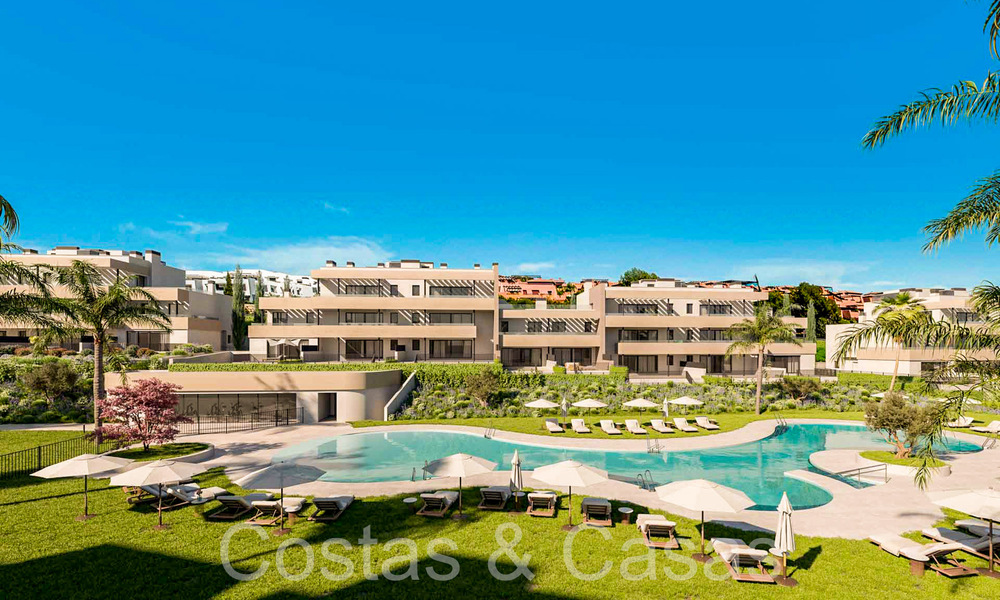 Apartamentos de obra nueva con diseño vanguardista en venta, primera línea de golf en Casares, Costa del Sol 65352