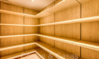 Nueva villa con estilo arquitectónico moderno en venta en el valle del golf de Nueva Andalucía, Marbella 65909 