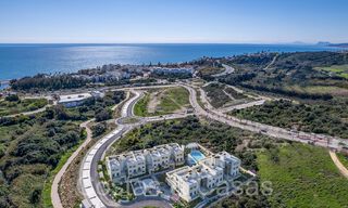 Apartamentos contemporáneos de nueva construcción en venta a poca distancia de la playa y con vistas al mar, cerca del centro de Estepona 65561 