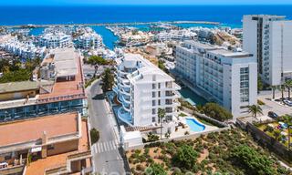 Apartamentos de lujo en venta en el puerto deportivo de Benalmádena, Costa del Sol 65582 