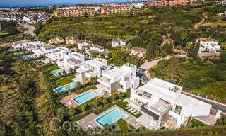 Sofisticadas villas de nueva construcción en venta en la Nueva Milla de Oro entre Marbella y Estepona 66064 