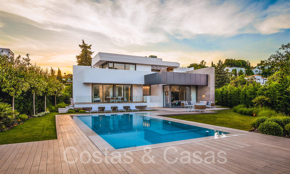 Sofisticadas villas de nueva construcción en venta en la Nueva Milla de Oro entre Marbella y Estepona 66068