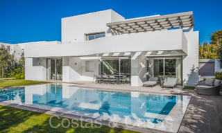 Sofisticadas villas de nueva construcción en venta en la Nueva Milla de Oro entre Marbella y Estepona 66110 