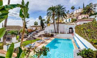 Pintoresca casa adosada con vistas al mar en venta en las colinas de Marbella - Benahavis 65944 