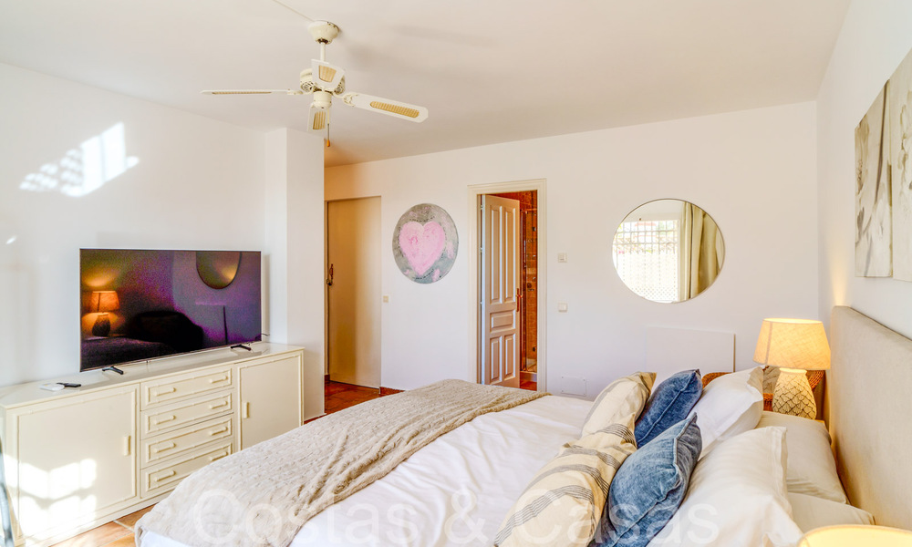 Pintoresca casa adosada con vistas al mar en venta en las colinas de Marbella - Benahavis 65959