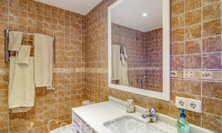 Pintoresca casa adosada con vistas al mar en venta en las colinas de Marbella - Benahavis 65961 