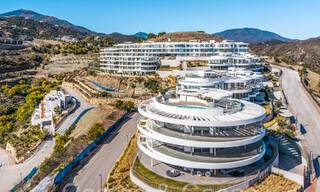 Apartamento de primera clase con fenomenales vistas al mar en venta en Benahavis - Marbella 65872 