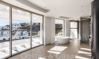Apartamento de primera clase con fenomenales vistas al mar en venta en Benahavis - Marbella 65874 