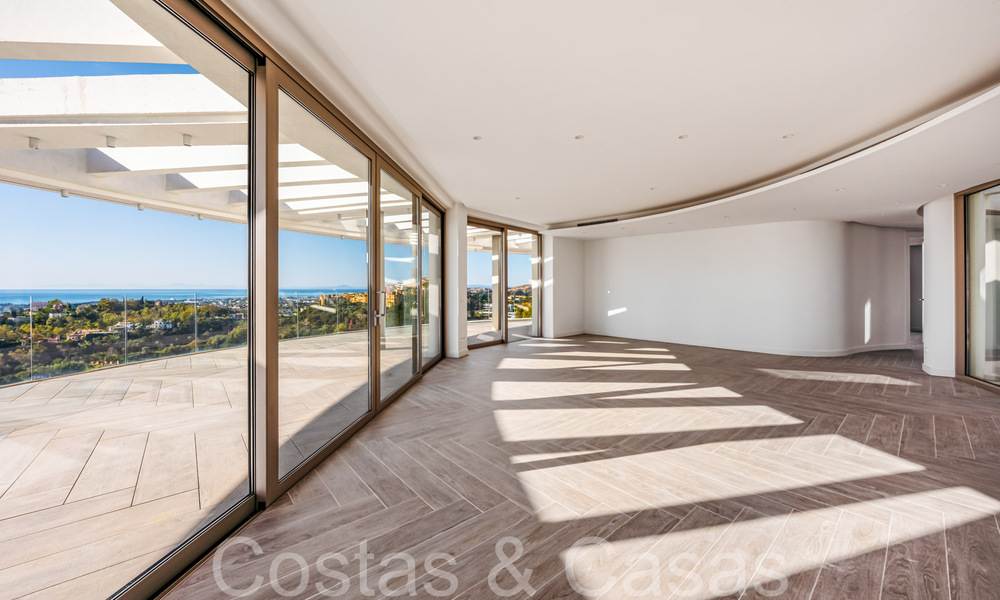 Exclusivo ático con vistas al mar, golf y montaña en venta en Benahavis - Marbella 65877