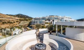 Exclusivo ático con vistas al mar, golf y montaña en venta en Benahavis - Marbella 65878 