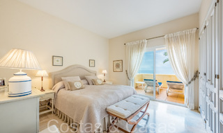 Amplio apartamento en venta en un complejo de playa cerrado con vistas despejadas al mar al este del centro de Marbella 66040 