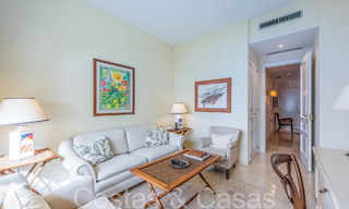 Amplio apartamento en venta en un complejo de playa cerrado con vistas despejadas al mar al este del centro de Marbella 66046 
