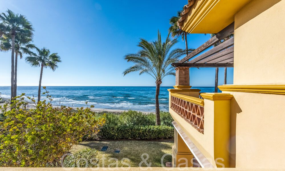 Amplio apartamento en venta en un complejo de playa cerrado con vistas despejadas al mar al este del centro de Marbella 66057