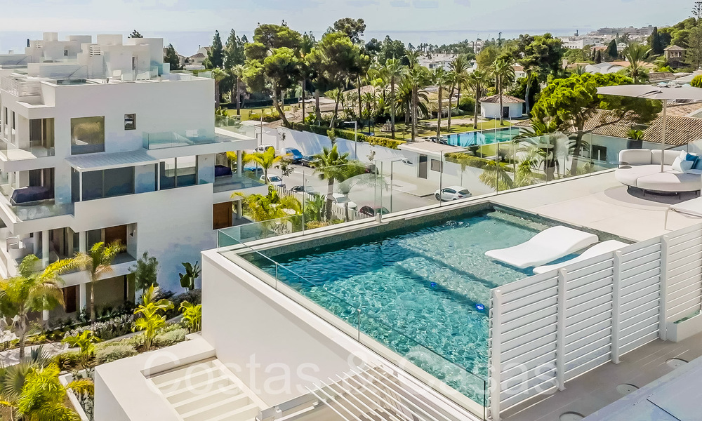 Ático ultra lujoso con piscina privada en venta en el centro de la Milla de Oro de Marbella 66134