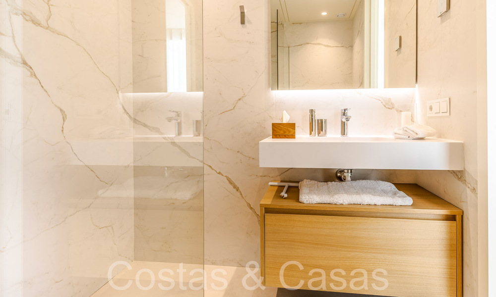 Ático ultra lujoso con piscina privada en venta en el centro de la Milla de Oro de Marbella 66160