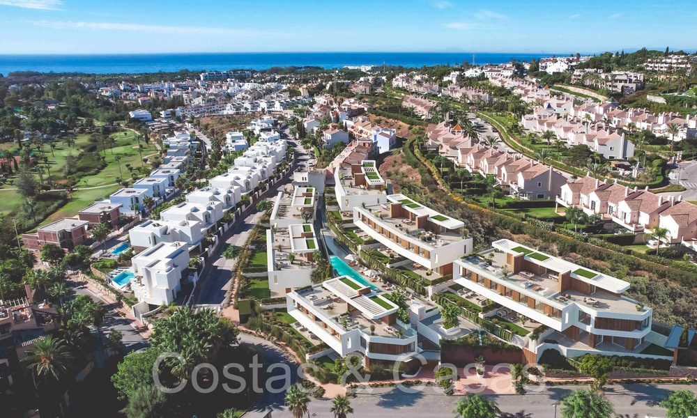 Casas adosadas nuevas y modernas en venta en un complejo boutique, en la Nueva Milla de Oro entre Marbella y Estepona 66236