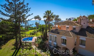 Villa andaluza en venta justo en la playa, en la Nueva Milla de Oro entre Marbella y Estepona 66288 